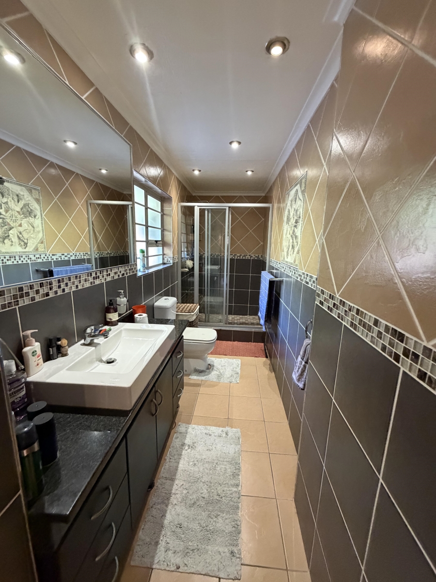 4 Bedroom Property for Sale in Blue Bend Eastern Cape